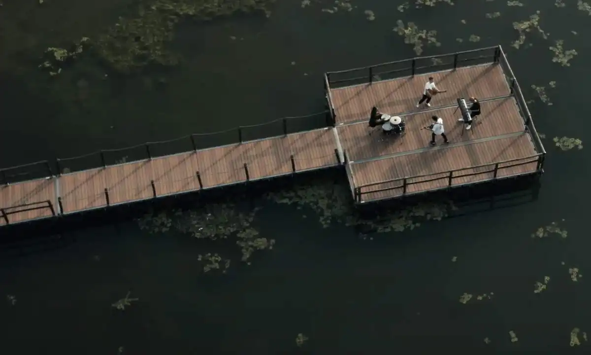 Colours in the Street – Long Enough (Official Video)